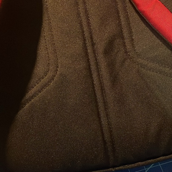 Adidas backpack 4 zippers - Picture 7 of 10